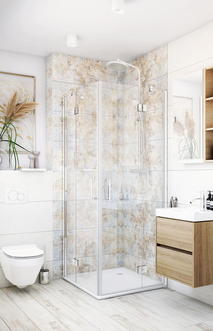 helles Badezimmer mit pastellfarbenen Akzenten