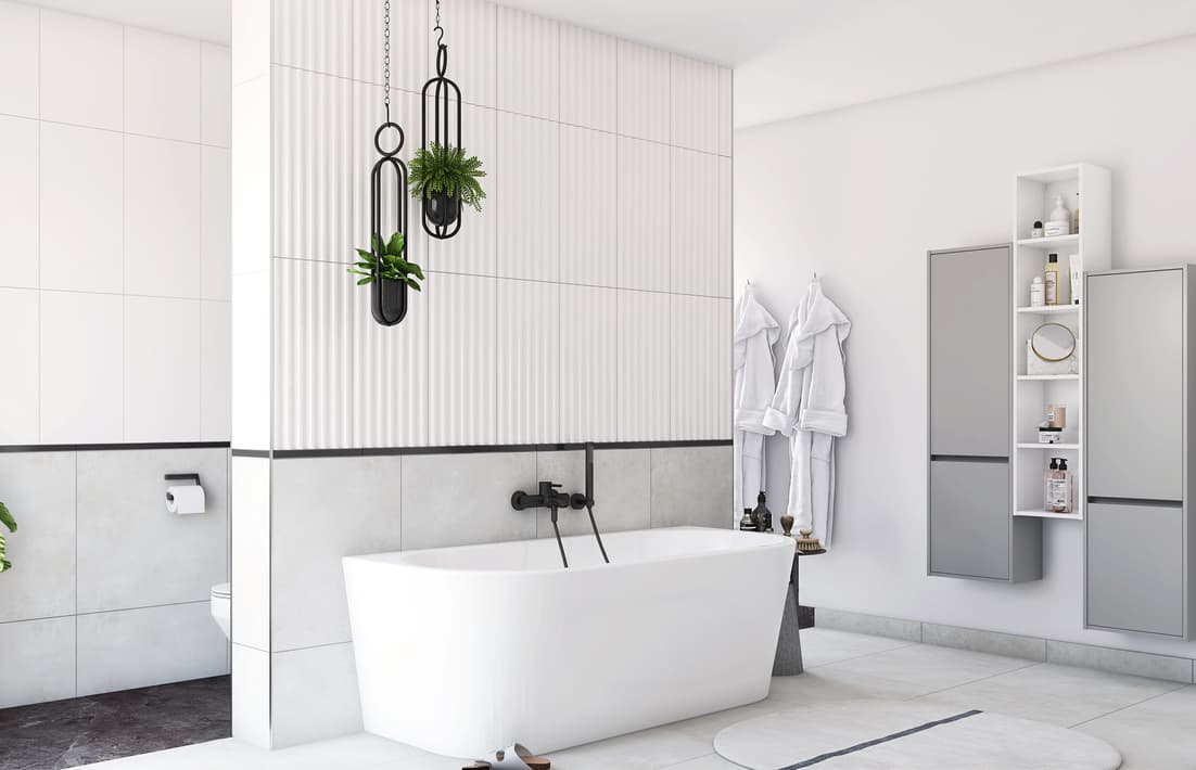 elegantes Badezimmer in Weiß und Schwarz